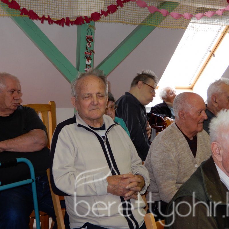 Farsang az idősotthonban 27